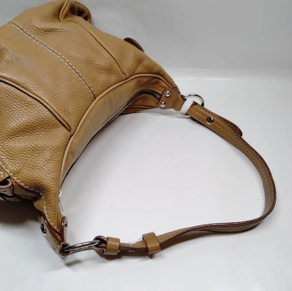 Authentic Tod’s Vintage Tan Pebbled Leather Shoulder Bag – Y2K Era