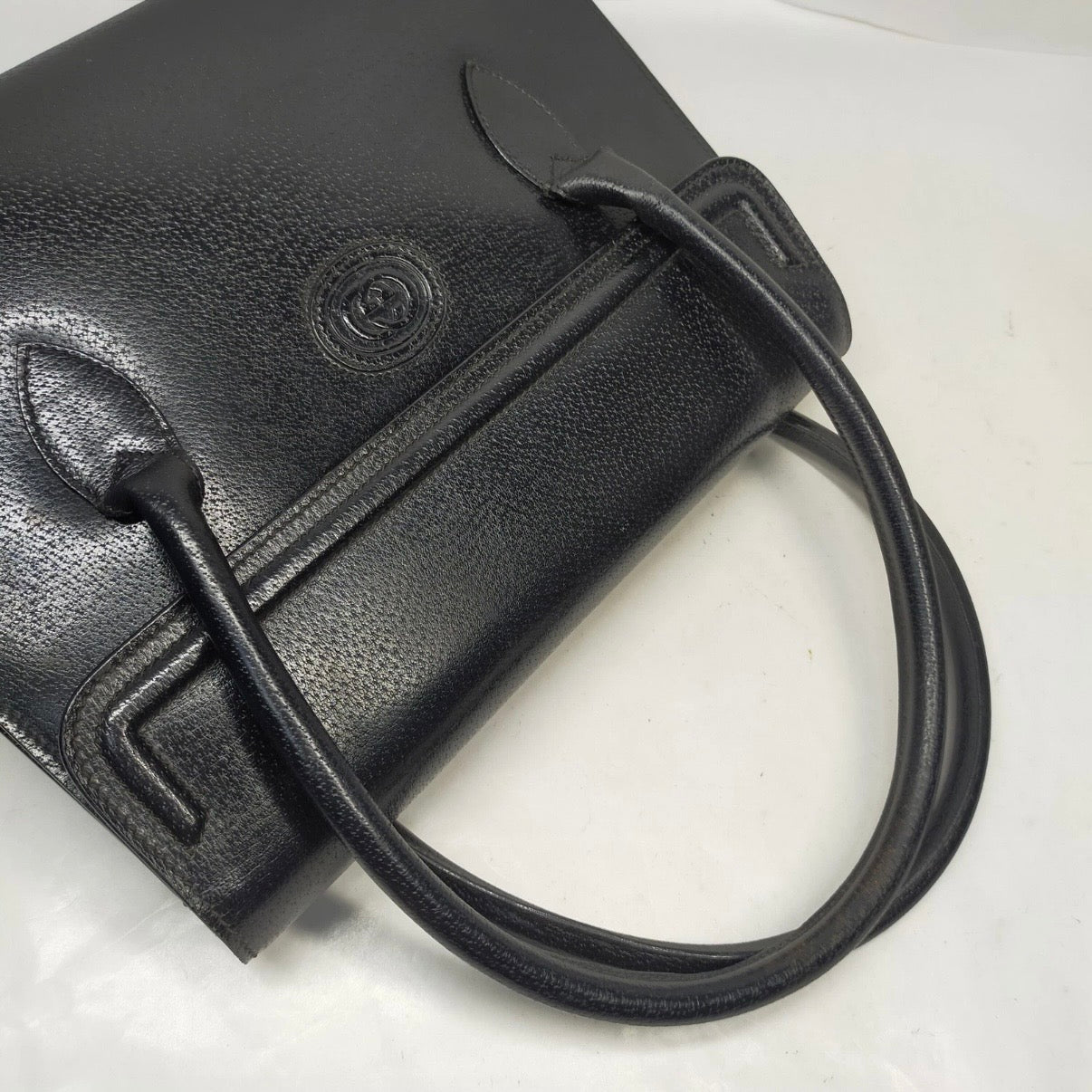 Authentic Vintage Gucci Black Grained Leather Interlocking GG Flap Top Handle Satchel 1980s