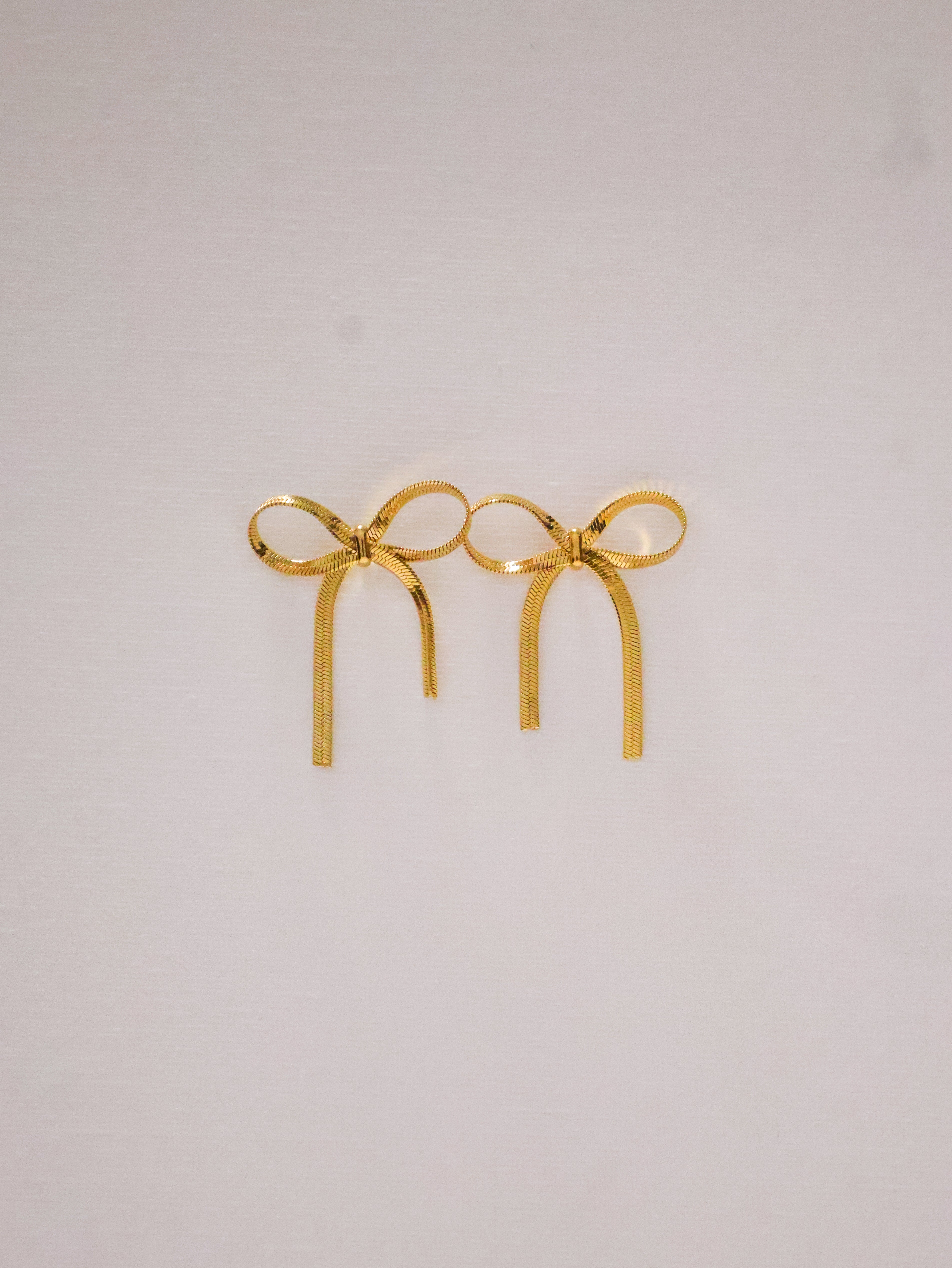 Gold Dainty Bow Earring