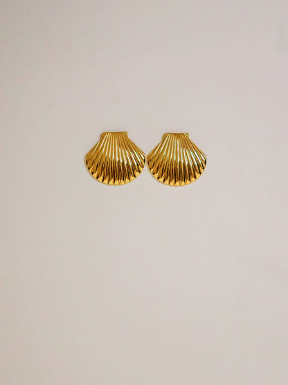 Gold Shell Earring